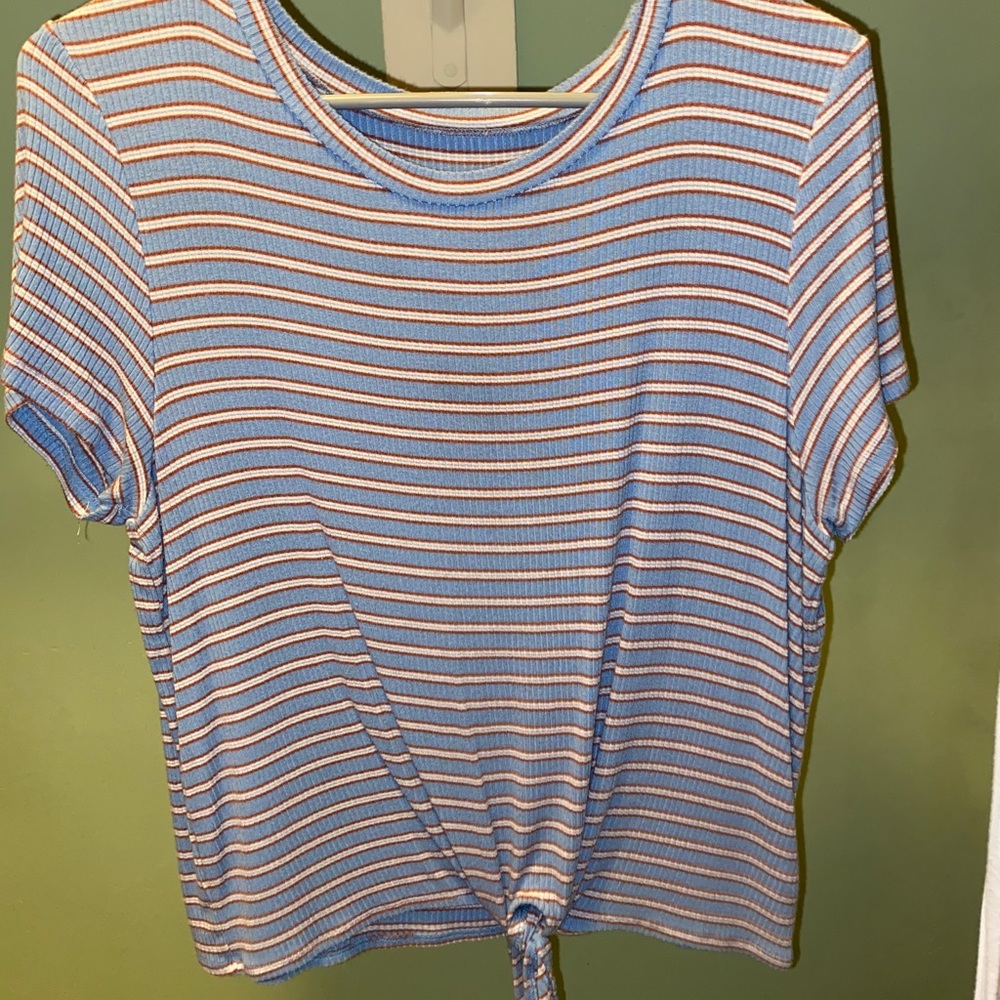 AE Stripped Top w/ Knot Tie in Front